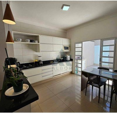 Casa, 3 quartos, 141 m² - Foto 3