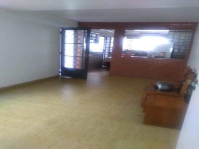 Casa, 3 quartos, 175 m² - Foto 1