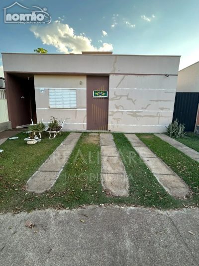 Casa, 3 quartos - Foto 1