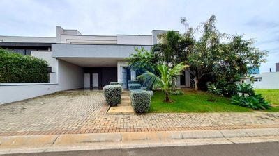 Casa, 3 quartos, 218 m² - Foto 2