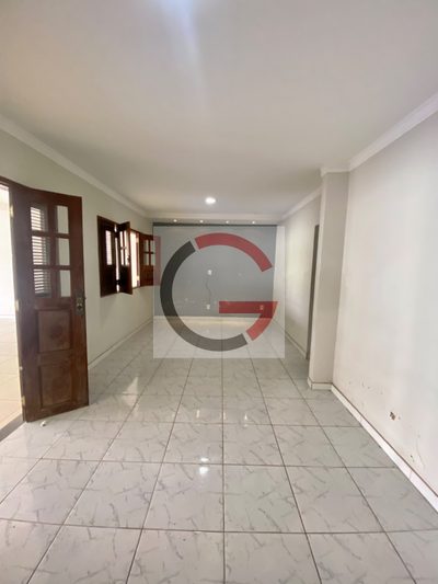 Casa, 4 quartos, 210 m² - Foto 2