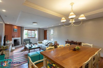 Casa, 3 quartos, 246 m² - Foto 2