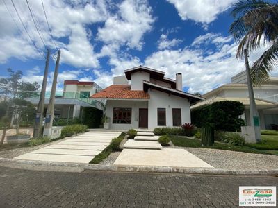 Sobrado, 4 quartos, 227 m² - Foto 1