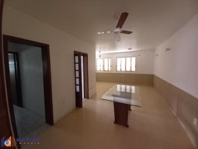 Casa, 3 quartos, 249 m² - Foto 1