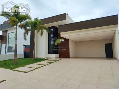 Casa, 5 quartos, 162 m² - Foto 1