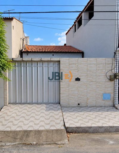 Casa, 2 quartos, 180 m² - Foto 1