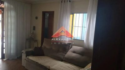Casa, 3 quartos, 200 m² - Foto 1