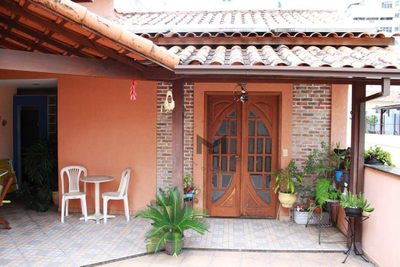 Casa, 3 quartos, 218 m² - Foto 2
