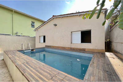 Casa, 3 quartos, 200 m² - Foto 1