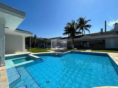 Casa, 7 quartos, 628 m² - Foto 1