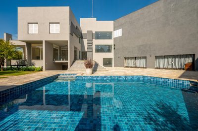 Casa, 4 quartos, 1404 m² - Foto 1