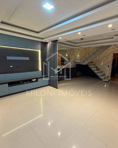Casa, 4 quartos, 286 m² - Foto 1