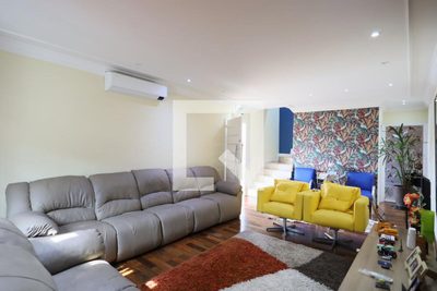 Casa, 4 quartos, 270 m² - Foto 1