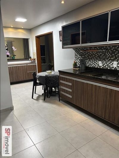 Sobrado, 3 quartos, 200 m² - Foto 4