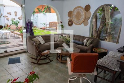 Casa, 4 quartos, 299 m² - Foto 2