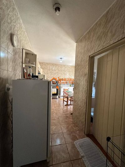 Casa, 6 quartos, 200 m² - Foto 4