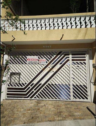 Sobrado, 4 quartos, 221 m² - Foto 1
