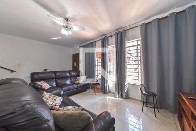 Casa, 3 quartos, 129 m² - Foto 1