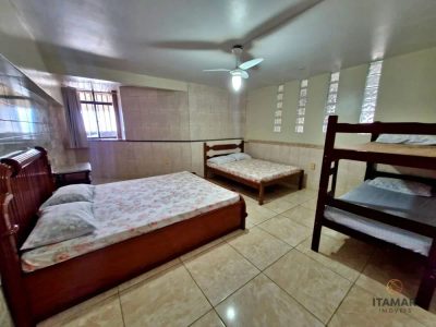 Casa, 2 quartos, 200 m² - Foto 2