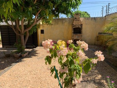 Casa, 4 quartos, 265 m² - Foto 3