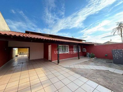 Casa, 3 quartos, 190 m² - Foto 2