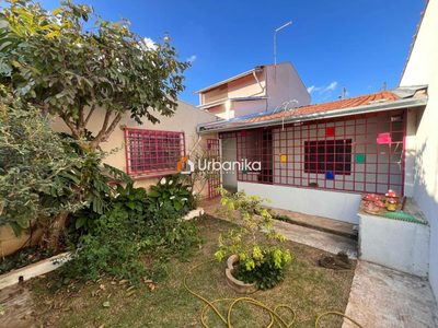 Casa, 4 quartos, 172 m² - Foto 1