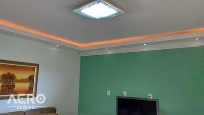 Casa, 3 quartos, 204 m² - Foto 4