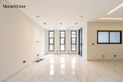 Sobrado, 3 quartos, 228 m² - Foto 1