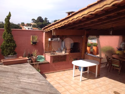 Cobertura, 3 quartos, 220 m² - Foto 1