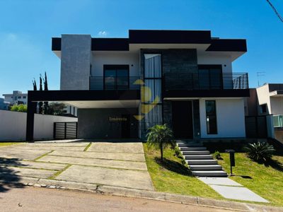 Casa, 4 quartos, 292 m² - Foto 1