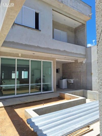 Casa, 3 quartos, 255 m² - Foto 4