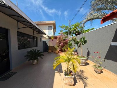 Casa, 3 quartos, 256 m² - Foto 3