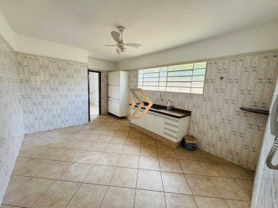 Casa, 3 quartos, 190 m² - Foto 3