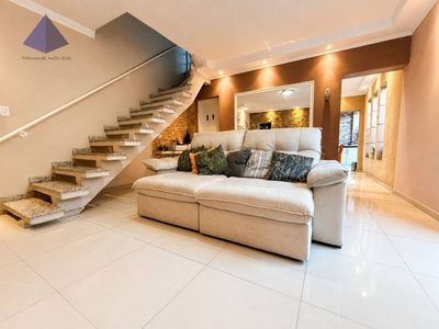 Sobrado, 3 quartos, 201 m² - Foto 1