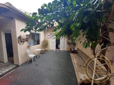 Sobrado, 5 quartos, 240 m² - Foto 1
