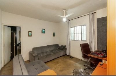 Casa, 4 quartos, 175 m² - Foto 1