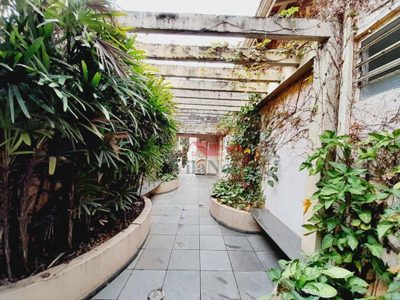 Casa, 5 quartos, 144 m² - Foto 2
