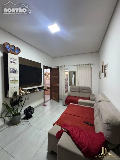 Casa, 3 quartos, 81 m² - Foto 3