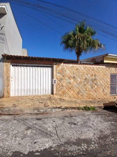 Casa, 2 quartos, 235 m² - Foto 1