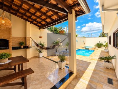 Casa, 3 quartos, 192 m² - Foto 2