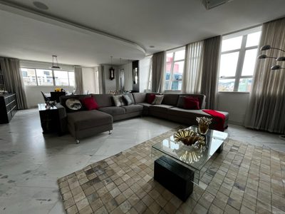 Cobertura, 3 quartos, 244 m² - Foto 1