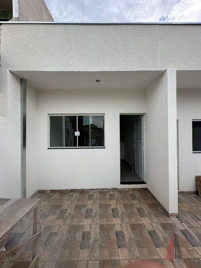 Casa, 2 quartos, 48 m² - Foto 1