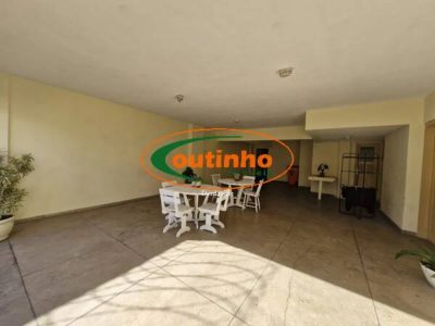 Apartamento, 3 quartos, 143 m² - Foto 2