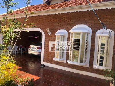 Casa, 3 quartos, 200 m² - Foto 1