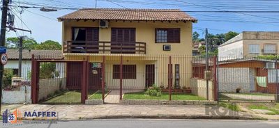 Casa, 3 quartos, 271 m² - Foto 1