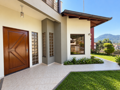Casa, 3 quartos, 229 m² - Foto 2