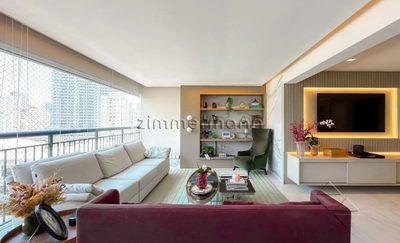 Apartamento, 3 quartos, 213 m² - Foto 1