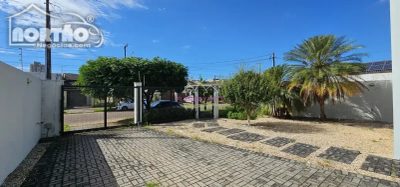 Casa, 4 quartos, 190 m² - Foto 2