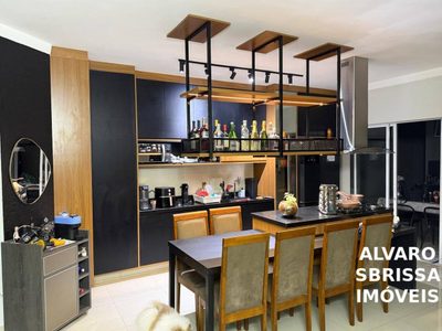 Casa, 3 quartos, 180 m² - Foto 1