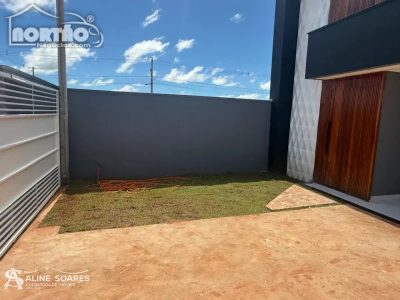 Casa, 3 quartos, 76 m² - Foto 2